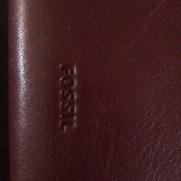 Fossil wristlet - Picture 2 of 5